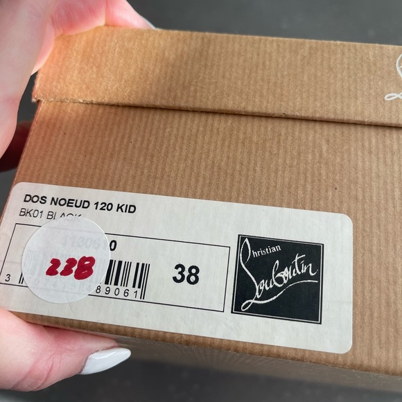 Authentic pristine Louboutins! 👠 - Picture 5 of 8